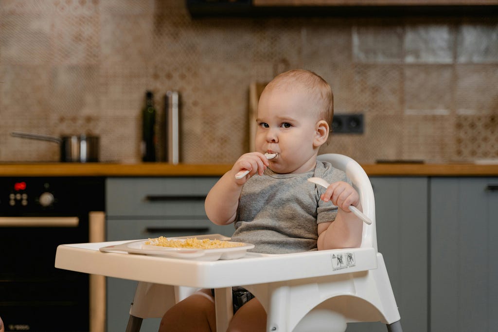 Baby’s First Foods: What to Start With And What to Avoid